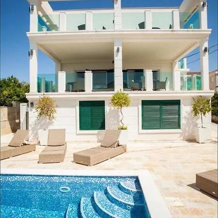 Villa A